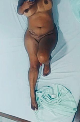 Morena com o seios grandes, bunda grande, grelo grande, amo sexo e dar prazer e o que eu gosto.
Gosto de sexo 
Atendo homem 
Atendo mulher 
Atendo casal 
Sou BI sexual então fico muito a vontade com todos
Gosto de brinquedos de sexshop 
Sou uma morena sem pudor 
Sem frescura 
Adoro ser dominada 
Sexo anal um taxa de 100 a mas no valor da hora
Não tenho local para atendimento somente saída 